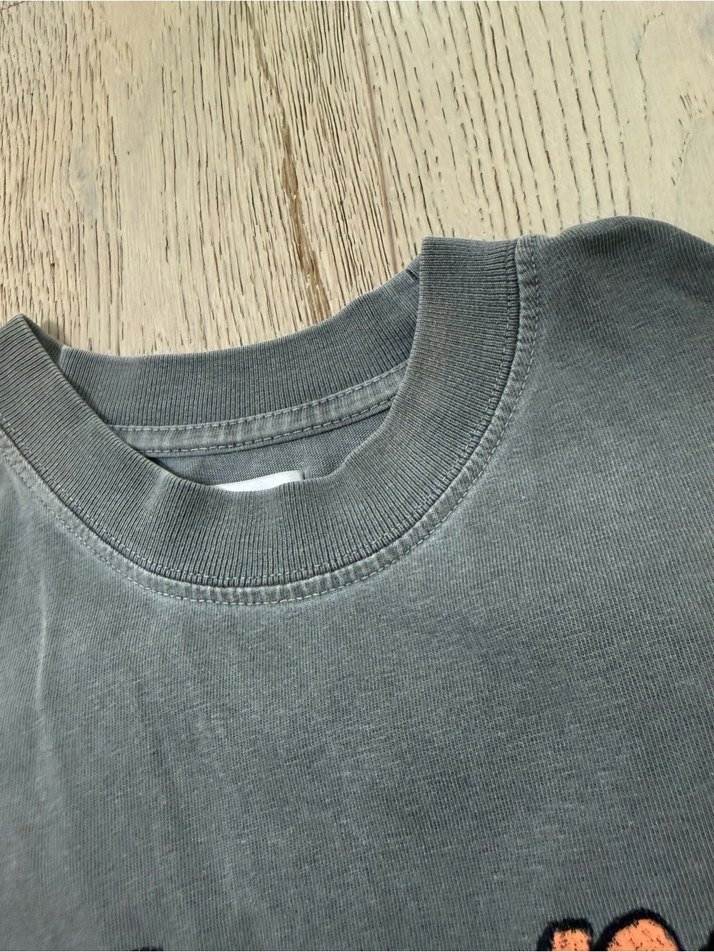 Anine Bing - Lili Tee Motorcycle in Washed Grey - Picture 4 of 6